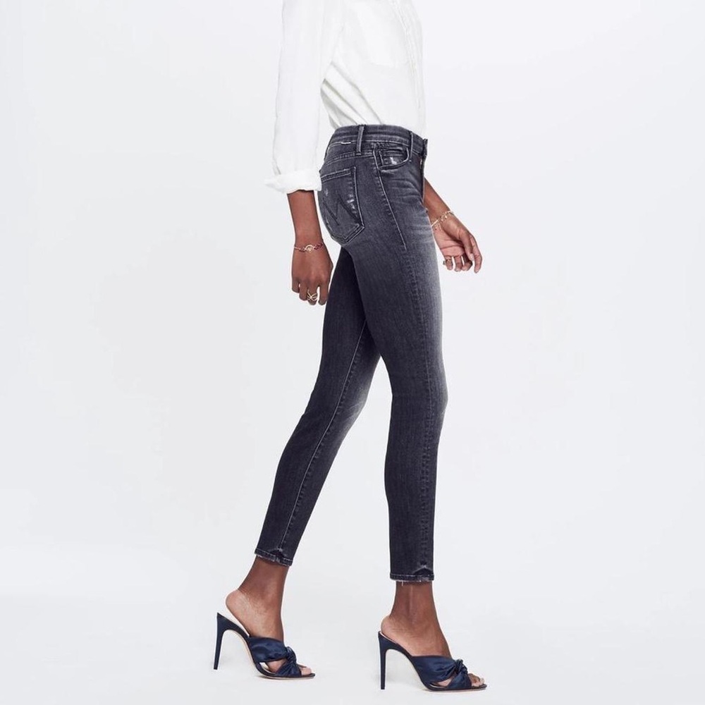 Mother High Waisted Looker Ankle - Leave The Light On. Size 26.
